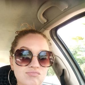 Meet your Posher, Carissa